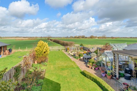Click the photo for more details of Baulking, Faringdon, Oxfordshire, SN7