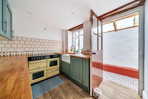 Click the photo for more details of Muddiford, Barnstaple