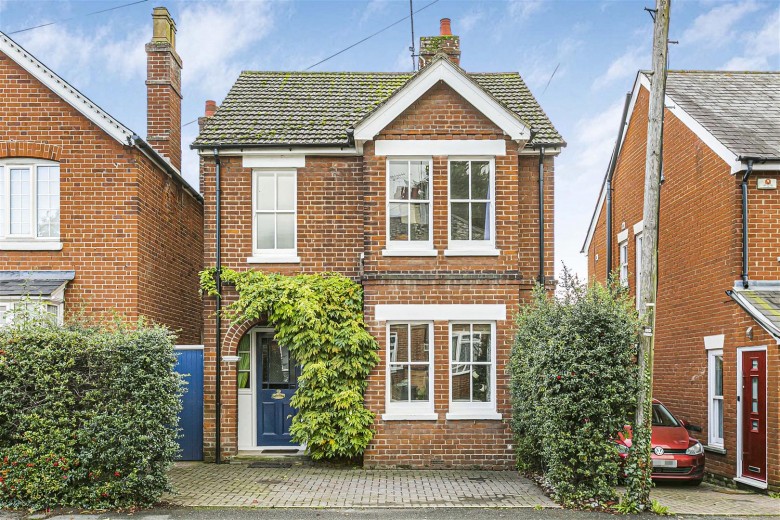 Click the photo for more details of Thaxted Road, Saffron Walden