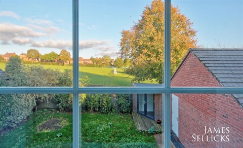 Click the photo for more details of Longbreach Road, Kibworth Harcourt, Leicestershire