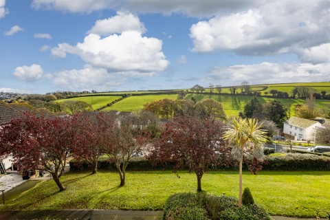 Click the photo for more details of Hawthorn Close, Kingsbridge
