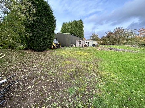 Click the photo for more details of Chapel Street, Oakthorpe, DE12