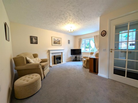Click the photo for more details of Warwick Way, Ashby-De-La-Zouch