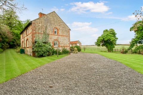 Click the photo for more details of Stroxton, Grantham