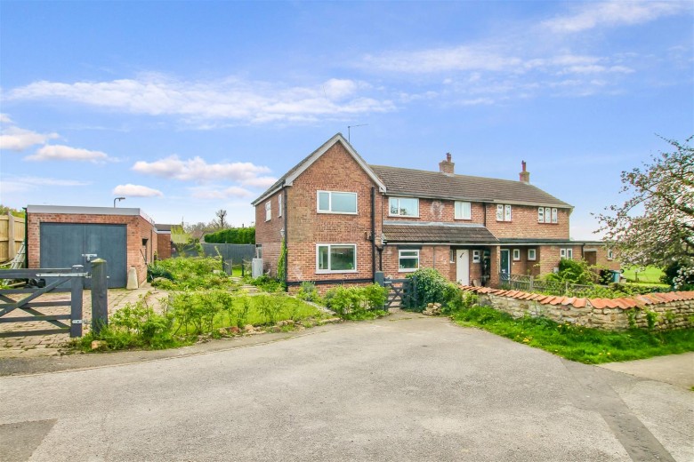 Click the photo for more details of Ash Close, Fulbeck, Grantham