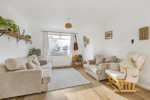 Click the photo for more details of Springfield Close, Watlington