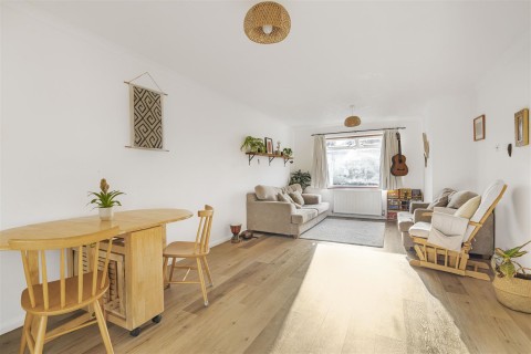 Click the photo for more details of Springfield Close, Watlington
