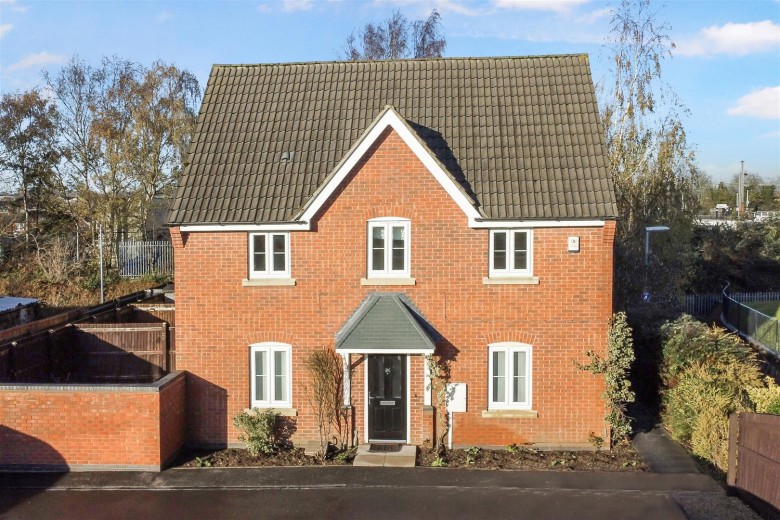 Click the photo for more details of Ormonde Close, Grantham