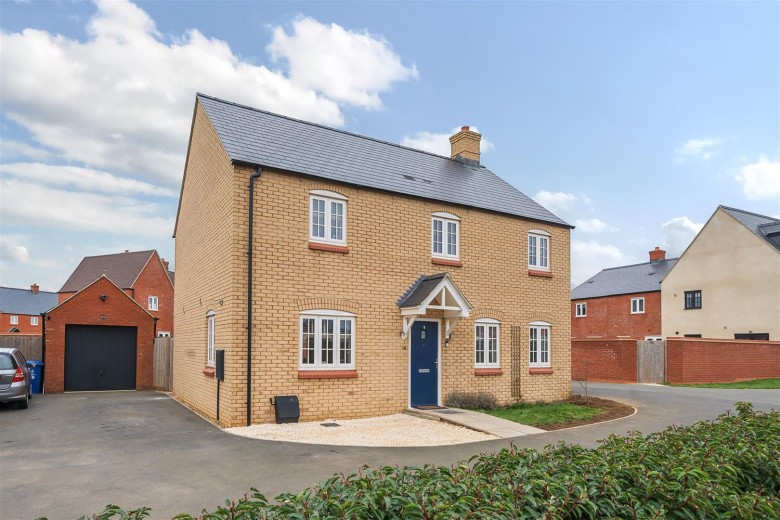 Click the photo for more details of Pontefract Avenue, Towcester