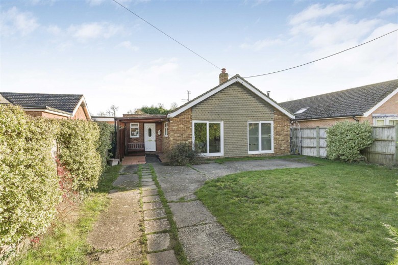 Click the photo for more details of Shirburn Road, Watlington
