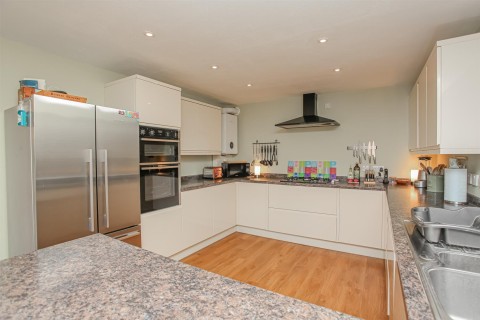 Click the photo for more details of Pinhill Road, Banbury