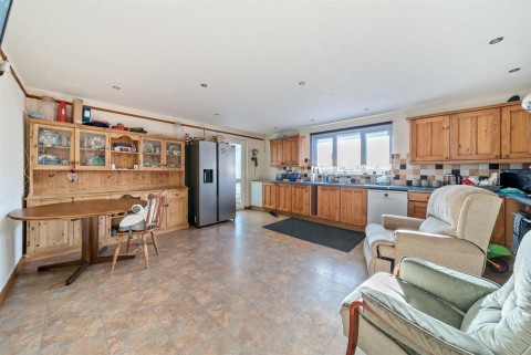 Click the photo for more details of Yarnscombe, Barnstaple
