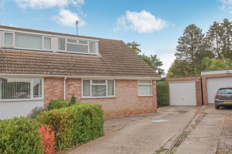 Click the photo for more details of Rookery Close, Bodicote, Banbury