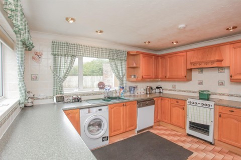 Click the photo for more details of Rookery Close, Bodicote, Banbury