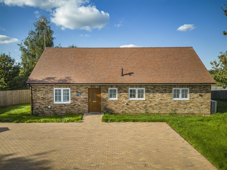 Images for Streetly End, West Wickham