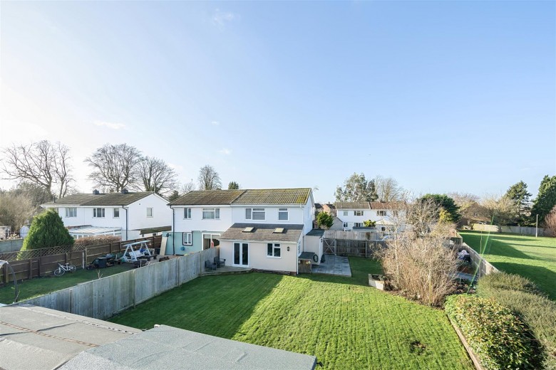 Click the photo for more details of Foliat Drive, Wantage, Oxfordshire OX12