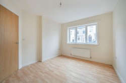 Images for Charles Warren Close, Rugby, CV21