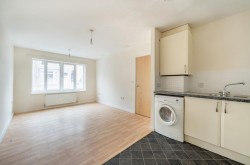 Images for Charles Warren Close, Rugby, CV21