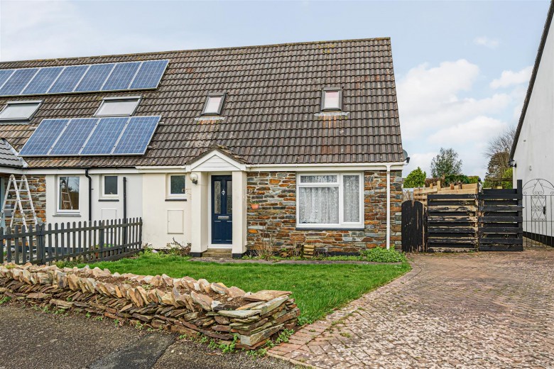 Click the photo for more details of Trehannick Close, St. Teath