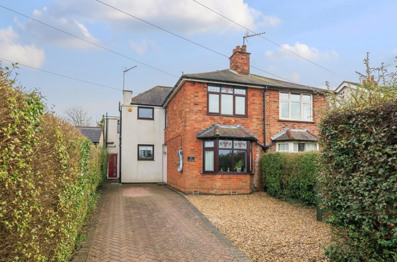 Click the photo for more details of Ashlawn Road, Rugby