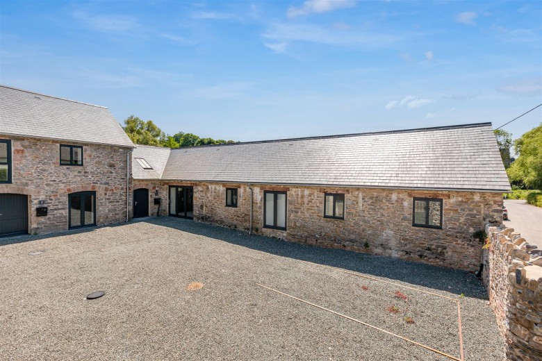 Click the photo for more details of Littlehempston