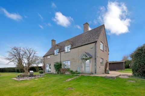 Click the photo for more details of Nr Bourton-on-the-Water, Gloucestershire