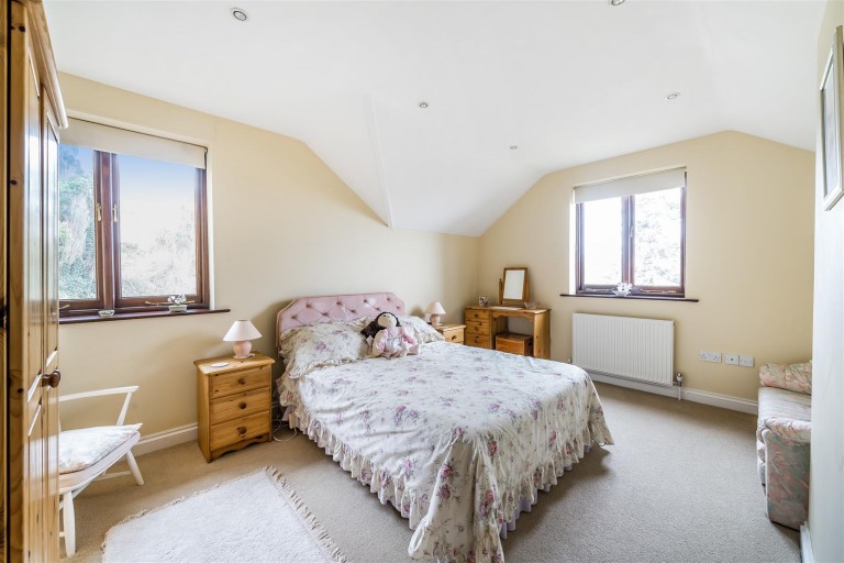 Images for Ashley Priors Lane, Torquay