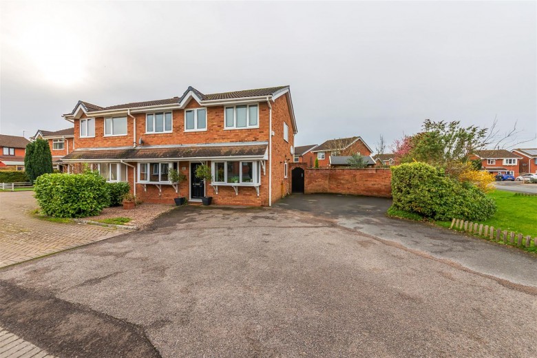 Click the photo for more details of Sorrel Drive, Kingsbury, B78