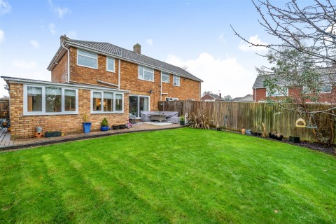 Click the photo for more details of Charlton Heights, Wantage, Oxfordshire, OX12