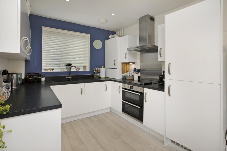 Images for Gregorys Crescent, Wellington