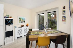Images for Gregorys Crescent, Wellington