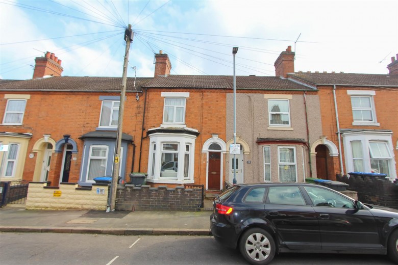 Click the photo for more details of Grosvenor Road, Rugby