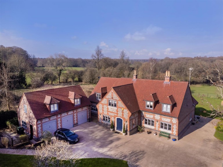 View Full Details for Satwell Close, Rotherfield Greys