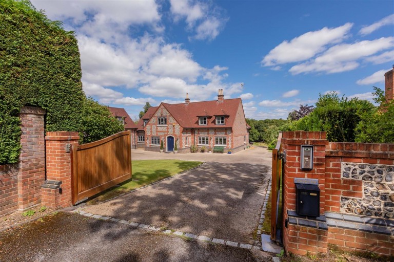 Images for Satwell Close, Rotherfield Greys