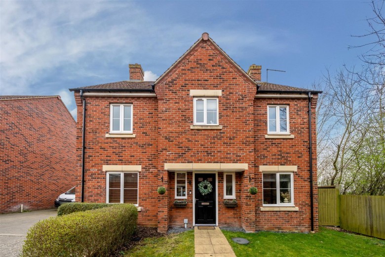 Click the photo for more details of Cottesbrooke Close, Daventry NN11