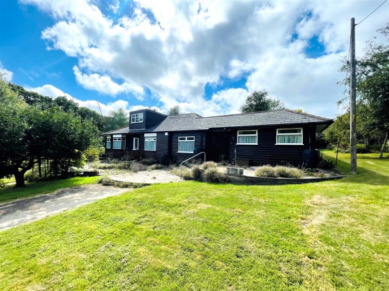 Click the photo for more details of Cranmore, Isle of Wight