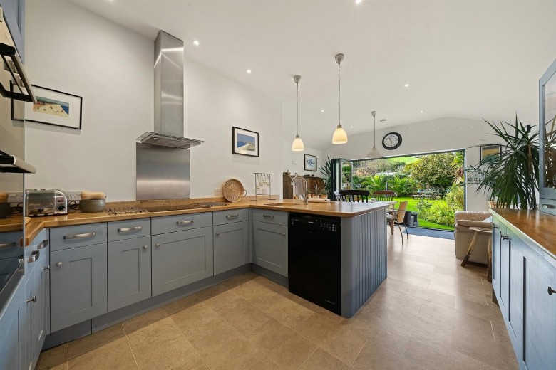 Click the photo for more details of Torcross, Kingsbridge