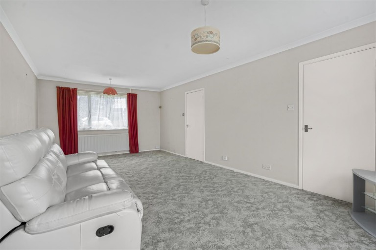 Images for Cromwell Close, Chalgrove, Oxford