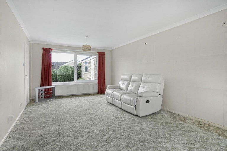 Images for Cromwell Close, Chalgrove, Oxford