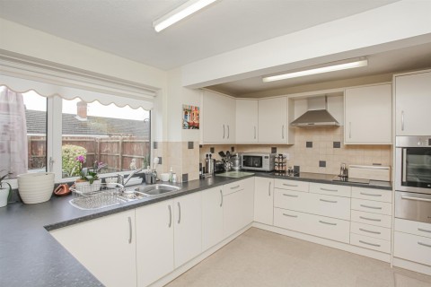 Click the photo for more details of Longfellow Road, Banbury