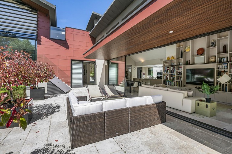 Images for Newnham Hill, Henley-On-Thames