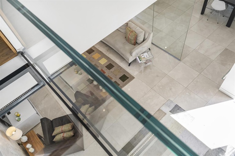 Images for Newnham Hill, Henley-On-Thames