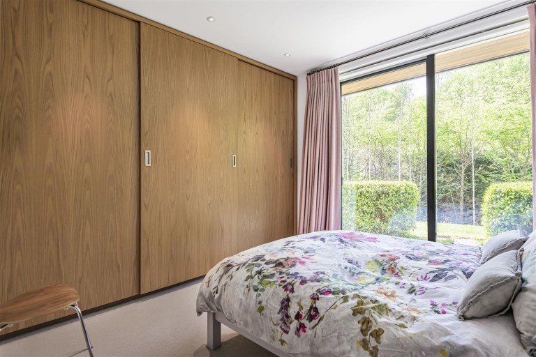 Images for Newnham Hill, Henley-On-Thames