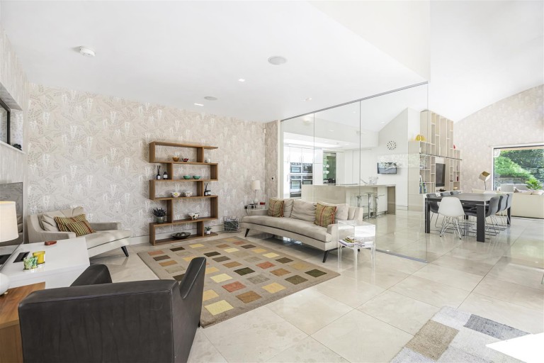 Images for Newnham Hill, Henley-On-Thames