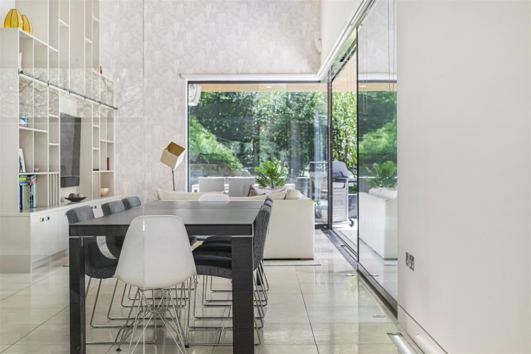 Images for Newnham Hill, Henley-On-Thames