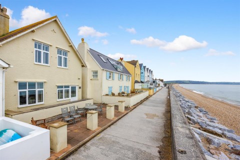 Click the photo for more details of Torcross, Kingsbridge