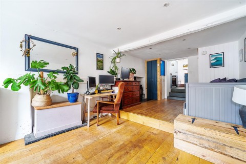 Click the photo for more details of Elm View, Fore Street, Aveton Gifford, Kingsbride