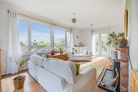 Click the photo for more details of Mill Cross, Rattery, South Brent