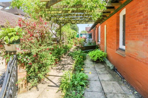 Click the photo for more details of Cheveley Park, Cheveley