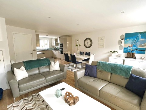 Click the photo for more details of Shire Lane, Lyme Regis